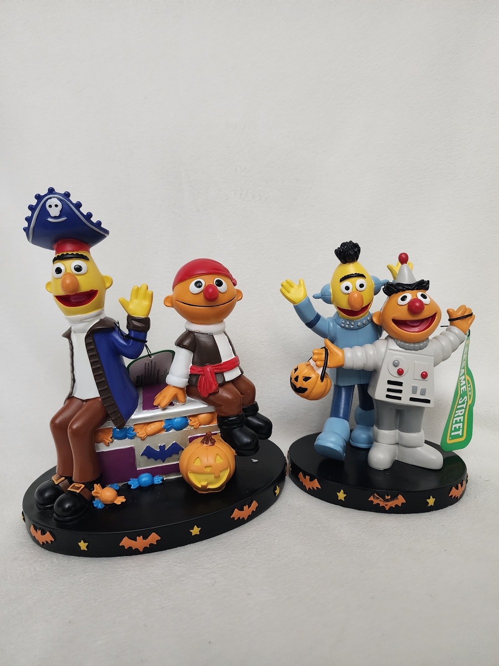 Sesame Street Halloween Figurine Set - Colorful Pumpkin Duo